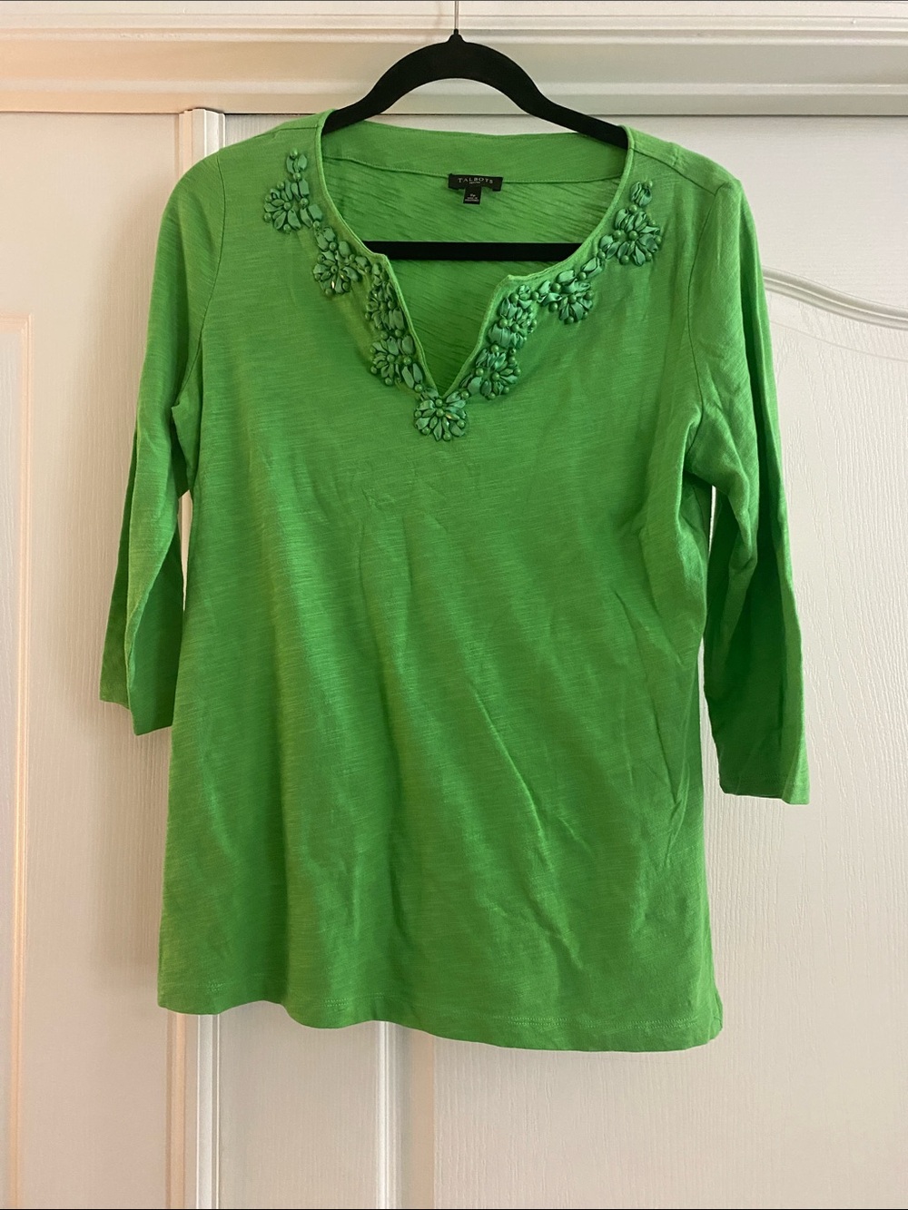 Talbots Bright Green V-Neck Embellished 3/4 Sleeve Tunic